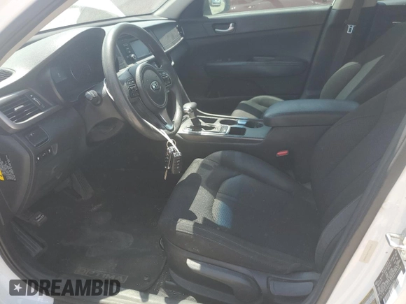 2017 Kia Optima LX z VIN 5XXGT4L31HG136568, wystawiony jako Copart lot #60230315 z przebiegiem 245 550 mil mil oraz Czysty tytuł • Clean title. Historia ofert i sprzedaży dostępna na DreamBid. Obrazek 7.