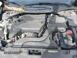 2018 Nissan Altima 2.5 S with VIN 1N4AL3AP3JC270628, listed as a IAAI auction lot 42148978 with 62,561 mi miles. Bid and sale history available at carsss.com. Image 10.
