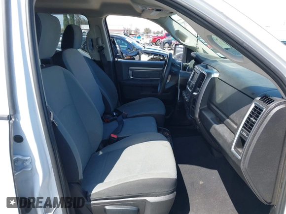 2022 Ram 1500 SLT z VIN 1C6RR6LG0NS185906, wystawiony jako IAAI lot #42012123 z przebiegiem 63 944 mil mil oraz . Historia ofert i sprzedaży dostępna na DreamBid. Obrazek 5.