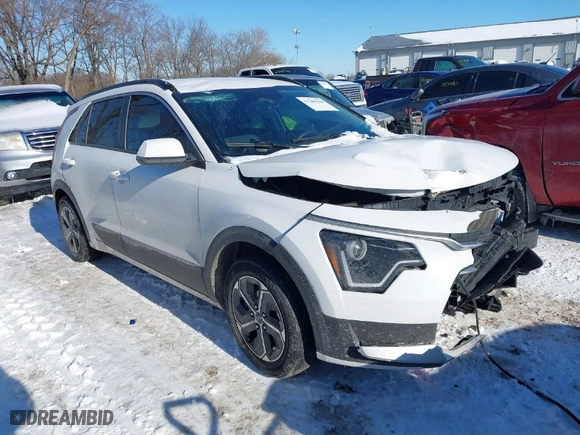 2023 Kia Niro LX with VIN KNDCP3LE9P5088867, listed as a IAAI auction lot 41288430 with 110,226 mi miles. Bid and sale history available at carsss.com. Image 1.