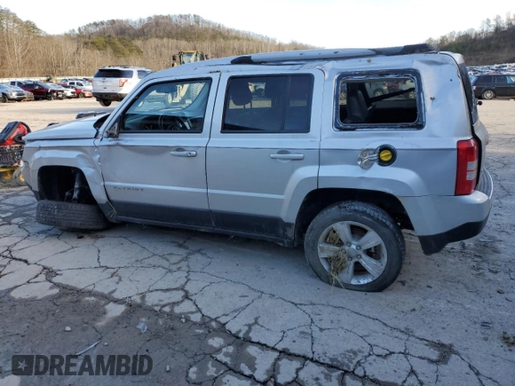 2012 Jeep Patriot Limited with VIN 1C4NJRCB6CD633166, listed as a Copart auction lot 45194075 with 159,233 mi miles and Salvage Title. Bid and sale history available at carsss.com. Image 2.