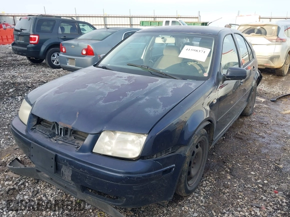2000 Volkswagen Jetta с VIN 3VWSC29M2YM113469, выставлен на аукционе IAAI как лот 41598371 с пробегом 322 652 миль миль и . История ставок и продаж доступна на DreamBid. Изображение 2.