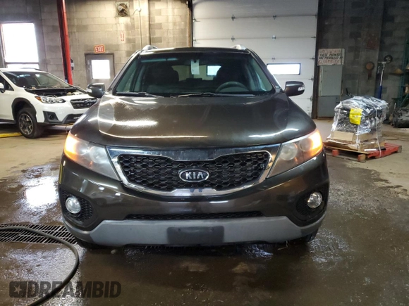 2012 Kia Sorento LX with VIN 5XYKTDA26CG213346, listed as a Copart auction lot 82377944 with 161,266 mi miles and Clean Title. Bid and sale history available at carsss.com. Image 5.