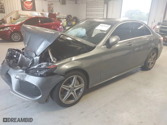 2018 Mercedes-Benz C-Class C 300 with VIN 55SWF4JB6JU252160, listed as a IAAI auction lot 41625363 with 1 mi miles. Bid and sale history available at carsss.com. Image 16.