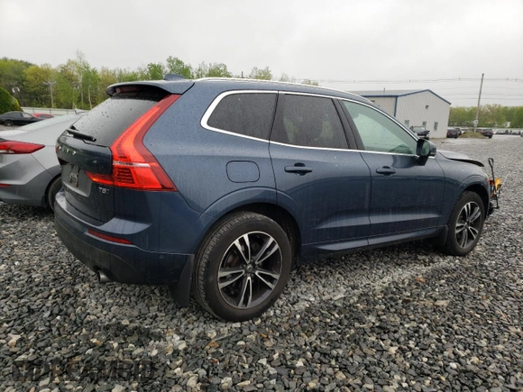 2019 Volvo XC60 Momentum with VIN LYV102RK0KB298964, listed as a Copart auction lot 54860385 with 83,143 mi miles and Salvage title. Bid and sale history available at DreamBid. Image 3.