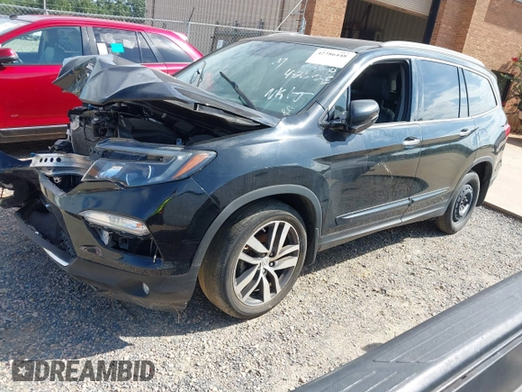2017 Honda Pilot Touring with VIN 5FNYF5H91HB038268, listed as a IAAI auction lot 42786448 with 62,195 mi miles and . Bid and sale history available at DreamBid. Image 2.