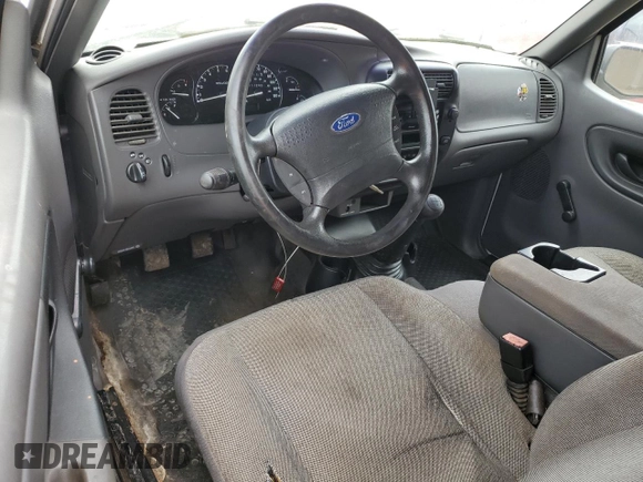 2002 Ford Ranger XL z VIN 1FTYR11U12TA42159, wystawiony jako Copart lot #59804605 z przebiegiem 111 243 mil mil oraz Czysty tytuł • Clean title. Historia ofert i sprzedaży dostępna na DreamBid. Obrazek 8.
