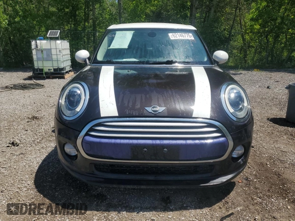 2015 MINI Hardtop 4 Door z VIN WMWXS5C53FT833759, wystawiony jako Copart lot #62146775 z przebiegiem Nie podano mil oraz Czysty tytuł • Clean title. Historia ofert i sprzedaży dostępna na DreamBid. Obrazek 5.