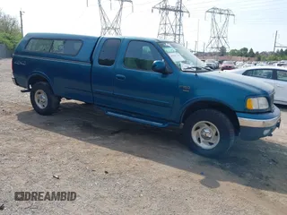2000 Ford F-150 XL with VIN 1FTRX18W2YNC19493, listed as a IAAI auction lot 42127210 with 115,052 mi miles. Bid and sale history available at carsss.com. Image 1.