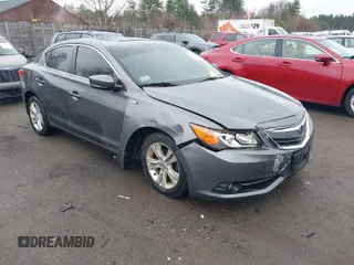 2013 Acura ILX Hybrid Tech Pkg with VIN 19VDE3F75DE300518, listed as a IAAI auction lot 41951546 with 149,618 mi miles. Bid and sale history available at carsss.com. Image 1.