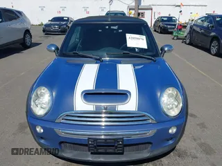 2005 MINI Convertible S with VIN WMWRH335X5TK55816, listed as a IAAI auction lot 42058070 with 105,208 mi miles and . Bid and sale history available at DreamBid. Image 6.