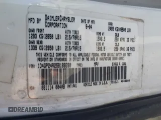 2005 Dodge Caravan SE with VIN 1D4GP24R25B189280, listed as a IAAI auction lot 41683042 with 222,537 mi miles and . Bid and sale history available at carsss.com. Image 9.