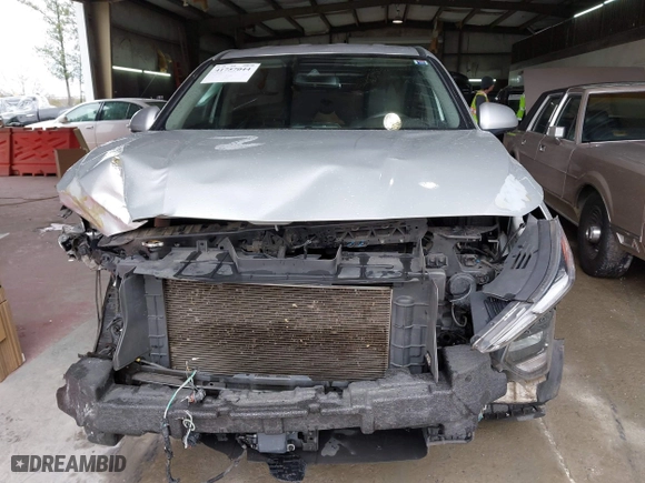 2019 Hyundai Santa Fe SE with VIN 5NMS23AD9KH035161, listed as a IAAI auction lot 41757044 with 124,835 mi miles. Bid and sale history available at carsss.com. Image 12.