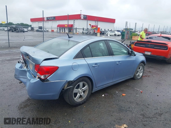 2014 Chevrolet Cruze 1LT with VIN 1G1PC5SBXE7373362, listed as a IAAI auction lot 42341145 with 232,056 mi miles and . Bid and sale history available at DreamBid. Image 4.