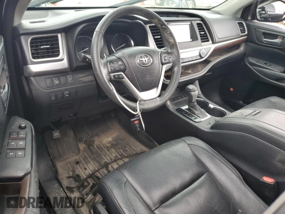 2015 Toyota Highlander Limited z VIN 5TDDKRFH2FS079464, wystawiony jako Copart lot #58397725 z przebiegiem Nie podano mil oraz Szkoda całkowita • Salvage title. Historia ofert i sprzedaży dostępna na DreamBid. Obrazek 8.