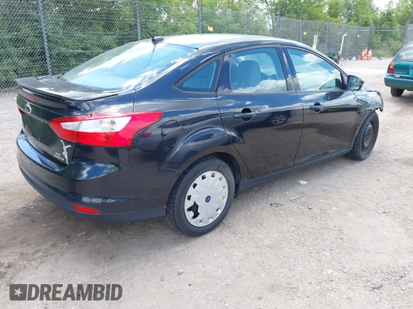 2013 Ford Focus SE with VIN 1FADP3F22DL182172, listed as a IAAI auction lot 42638897 with 114,888 mi miles and . Bid and sale history available at DreamBid. Image 4.