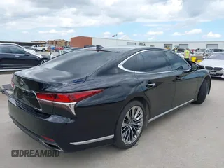 2020 Lexus LS 500 with VIN JTHD51FF1L5011017, listed as a IAAI auction lot 42061399 with 31,341 mi miles and . Bid and sale history available at DreamBid. Image 4.
