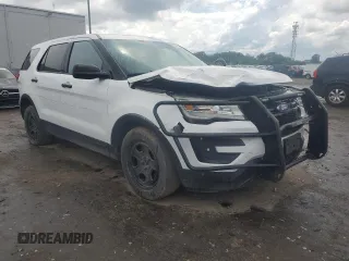 2016 Ford Police Interceptor Utility z VIN 1FM5K8AR2GGC50476, wystawiony jako Copart lot #56412205 z przebiegiem 146 986 mil mil oraz Tytuł czysty. Historia ofert i sprzedaży dostępna na DreamBid. Obrazek 4.