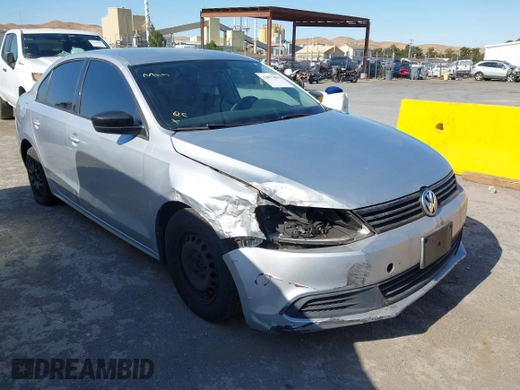 2014 Volkswagen Jetta S with VIN 3VW2K7AJ0EM391770, listed as a IAAI auction lot 42677433 with 200,032 mi miles and . Bid and sale history available at DreamBid. Image 1.