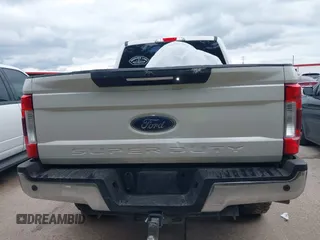 2018 Ford F-250 XL with VIN 1FT7W2BT6JEB18283, listed as a IAAI auction lot 42363824 with 175,244 mi miles and . Bid and sale history available at DreamBid. Image 16.