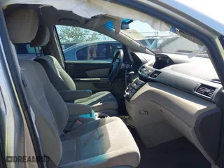 2012 Honda Odyssey EX with VIN 5FNRL5H48CB023003, listed as a IAAI auction lot 41975027 with 221,313 mi miles. Bid and sale history available at carsss.com. Image 5.