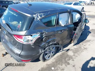 2016 Ford Escape S with VIN 1FMCU0F76GUC20988, listed as a IAAI auction lot 41561524 with 1 mi miles. Bid and sale history available at carsss.com. Image 4.
