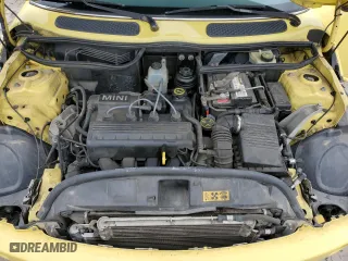 2005 MINI Cooper Hardtop with VIN WMWRC33435TJ66935, listed as a Copart auction lot 51991745 with 163,006 mi miles and Salvage Title. Bid and sale history available at carsss.com. Image 11.