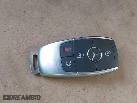 2022 Mercedes-Benz GLC 300 with VIN W1N0G8DB1NV391507, listed as a IAAI auction lot 41297899 with 24,101 mi miles and . Bid and sale history available at DreamBid. Image 11.