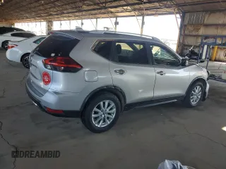 2017 Nissan Rogue SV z VIN JN8AT2MT3HW143002, wystawiony jako Copart lot #53557855 z przebiegiem 120 193 mil mil oraz Szkody całkowita. Historia ofert i sprzedaży dostępna na DreamBid. Obrazek 3.