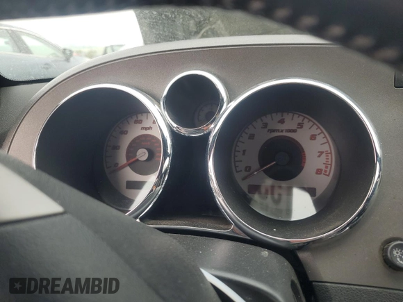 2008 Pontiac Solstice z VIN 1G2MC35B38Y120235, wystawiony jako Copart lot #53891325 z przebiegiem Nie podano mil oraz Szkody całkowita. Historia ofert i sprzedaży dostępna na DreamBid. Obrazek 9.