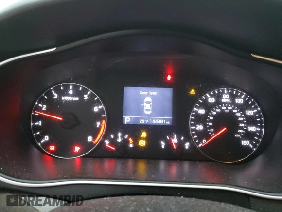2014 Kia Cadenza Premium with VIN KNALN4D77E5127008, listed as a Copart auction lot 86964554 with 144,381 mi miles and Salvage Title. Bid and sale history available at carsss.com. Image 9.
