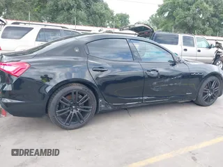 2019 Maserati Ghibli S Q4 GranSport z VIN ZAM57YTS5K1313261, wystawiony jako IAAI lot #42148257 z przebiegiem 47 282 mil mil oraz . Historia ofert i sprzedaży dostępna na DreamBid. Obrazek 14.
