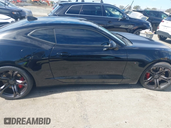 2020 Chevrolet Camaro 2SS with VIN 1G1FG1R72L0138437, listed as a IAAI auction lot 41620059 with 36,558 mi miles. Bid and sale history available at carsss.com. Image 13.