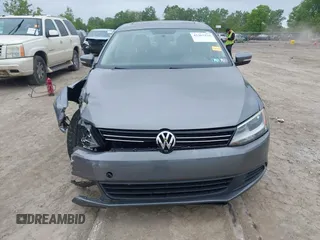 2011 Volkswagen Jetta SE with VIN 3VWDZ7AJ4BM370033, listed as a IAAI auction lot 42367238 with 161,635 mi miles and . Bid and sale history available at DreamBid. Image 12.