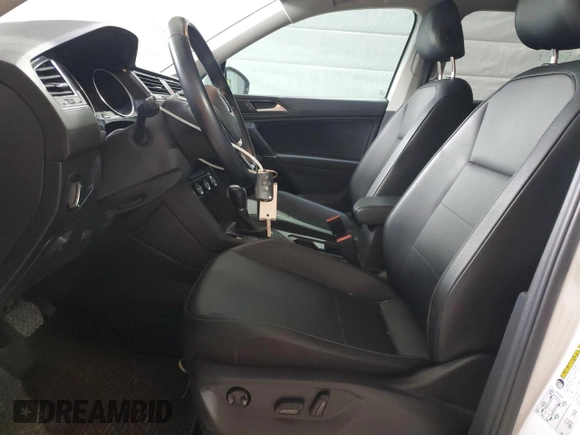 2018 Volkswagen Tiguan SEL с VIN 3VV3B7AX2JM153796, выставлен на аукционе Copart как лот 57461945 с пробегом 119 269 миль миль и Списание • Salvage title. История ставок и продаж доступна на DreamBid. Изображение 7.