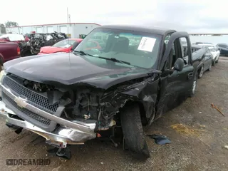 2005 Chevrolet Silverado 1500 LS with VIN 1GCEK14V55Z343823, listed as a IAAI auction lot 37501934 with 214,767 mi miles. Bid and sale history available at carsss.com. Image 6.