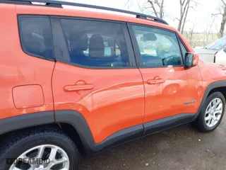 2015 Jeep Renegade Latitude with VIN ZACCJABTXFPC10180, listed as a IAAI auction lot 41793305 with 102,769 mi miles. Bid and sale history available at carsss.com. Image 13.