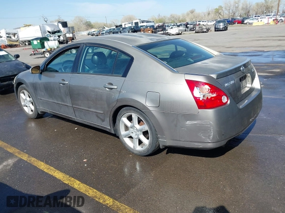 2005 Nissan Maxima 3.5 SL with VIN 1N4BA41E15C832028, listed as a IAAI auction lot 42008272 with 201,978 mi miles. Bid and sale history available at carsss.com. Image 3.