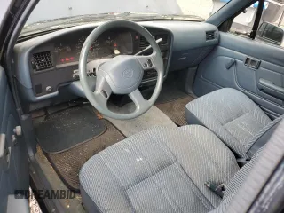 1994 Toyota Pickup DX with VIN JT4RN93P9R5106937, listed as a Copart auction lot 63055765 with 128,039 mi miles and Clean title. Bid and sale history available at DreamBid. Image 8.