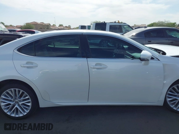 2014 Lexus ES 330 z VIN JTHBK1GG3E2114659, wystawiony jako IAAI lot #42366404 z przebiegiem 166 489 mil mil oraz . Historia ofert i sprzedaży dostępna na DreamBid. Obrazek 13.