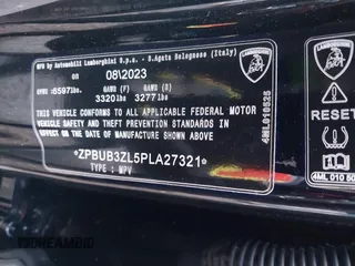 2023 Lamborghini Urus S z VIN ZPBUB3ZL5PLA27321, wystawiony jako IAAI lot #40938653 z przebiegiem 9 023 mil mil oraz . Historia ofert i sprzedaży dostępna na DreamBid. Obrazek 9.