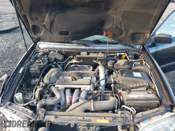 2002 Volvo V40 z VIN YV1VW29512F803232, wystawiony jako IAAI lot #41117493 z przebiegiem 195 964 mil mil oraz . Historia ofert i sprzedaży dostępna na DreamBid. Obrazek 10.