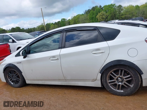 2014 Toyota Prius Four with VIN JTDKN3DU5E0386382, listed as a IAAI auction lot 41999386 with 170,482 mi miles. Bid and sale history available at carsss.com. Image 14.