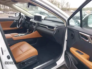 2021 Lexus RX 350 с VIN 2T2JZMDA8MC307105, выставлен на аукционе IAAI как лот 42003728 с пробегом 46 957 миль миль и . История ставок и продаж доступна на DreamBid. Изображение 5.