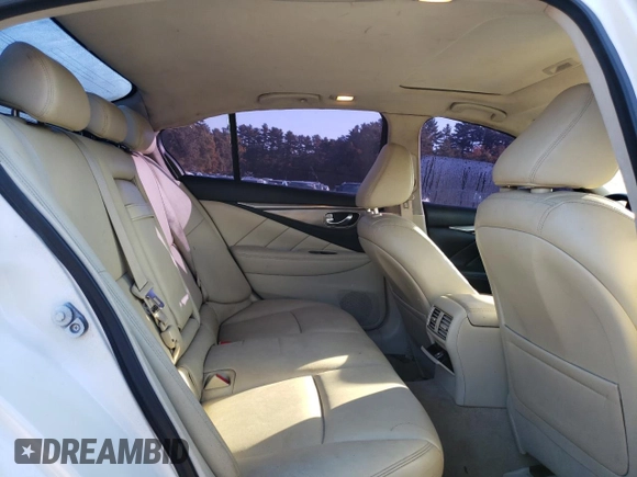 2015 Infiniti Q50 z VIN JN1BV7AR9FM396109, wystawiony jako Copart lot #73750644 z przebiegiem 138 477 mil mil oraz Szkody całkowita. Historia ofert i sprzedaży dostępna na DreamBid. Obrazek 10.