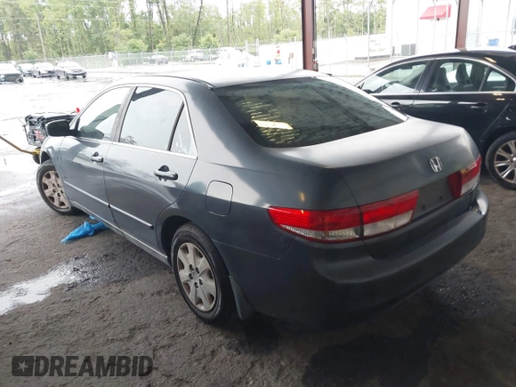 2003 Honda Accord LX z VIN 1HGCM56383A001350, wystawiony jako IAAI lot #39839794 z przebiegiem 176 516 mil mil oraz . Historia ofert i sprzedaży dostępna na DreamBid. Obrazek 3.
