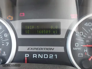 2005 Ford Expedition Eddie Bauer with VIN 1FMFU18505LA87694, listed as a IAAI auction lot 42068733 with 160,509 mi miles. Bid and sale history available at carsss.com. Image 7.