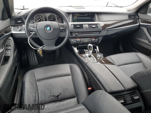 2014 BMW 5 Series 528i xDrive z VIN WBA5A7C5XED617311, wystawiony jako Copart lot #59398195 z przebiegiem 117 230 mil mil oraz Szkoda całkowita • Salvage title. Historia ofert i sprzedaży dostępna na DreamBid. Obrazek 8.