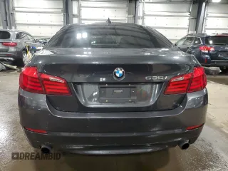 2012 BMW 5 Series 535i xDrive z VIN WBAFU7C56CDU59798, wystawiony jako Copart lot #84468134 z przebiegiem 181 664 mil mil oraz Szkoda całkowita • Salvage title. Historia ofert i sprzedaży dostępna na DreamBid. Obrazek 6.