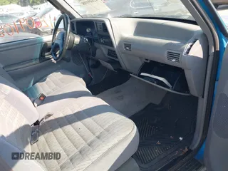 1994 Ford Ranger Splash with VIN 1FTCR11U7RTA92150, listed as a IAAI auction lot 42609108 with 169,050 mi miles and . Bid and sale history available at DreamBid. Image 5.
